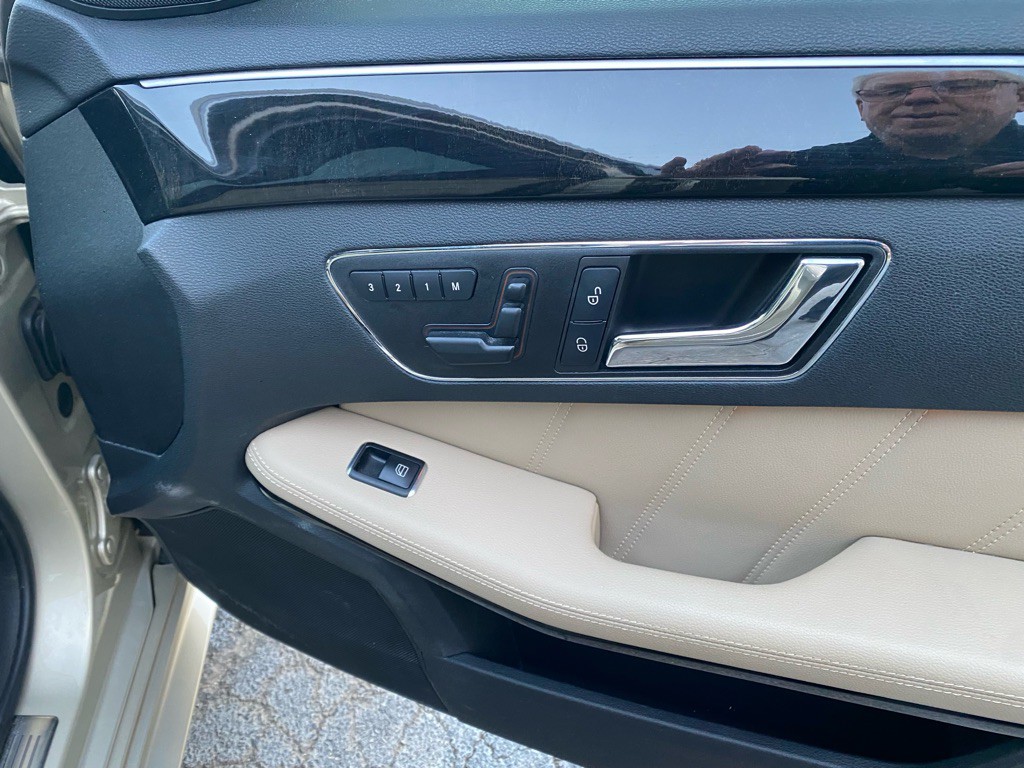 2011 Mercedes-Benz E-Class Image 42