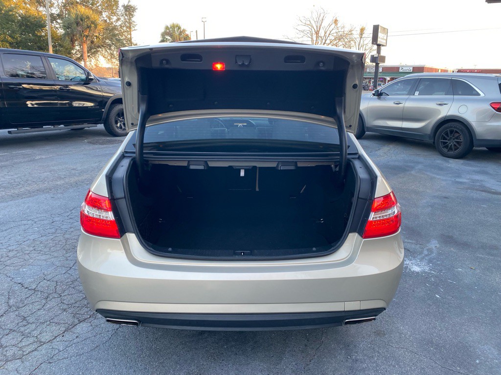 2011 Mercedes-Benz E-Class Image 52