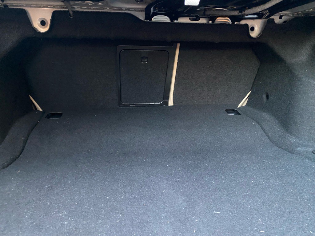 2011 Mercedes-Benz E-Class Image 56