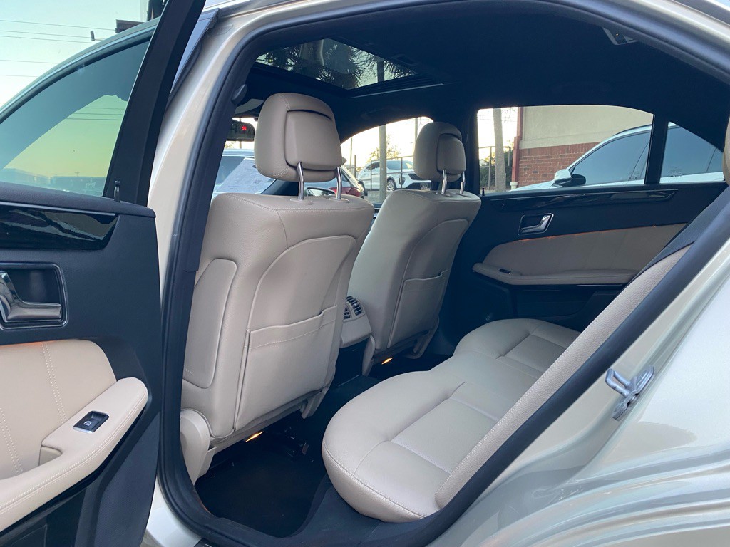 2011 Mercedes-Benz E-Class Image 57