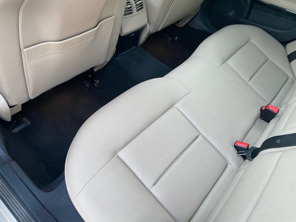 2011 Mercedes-Benz E-Class Image 60