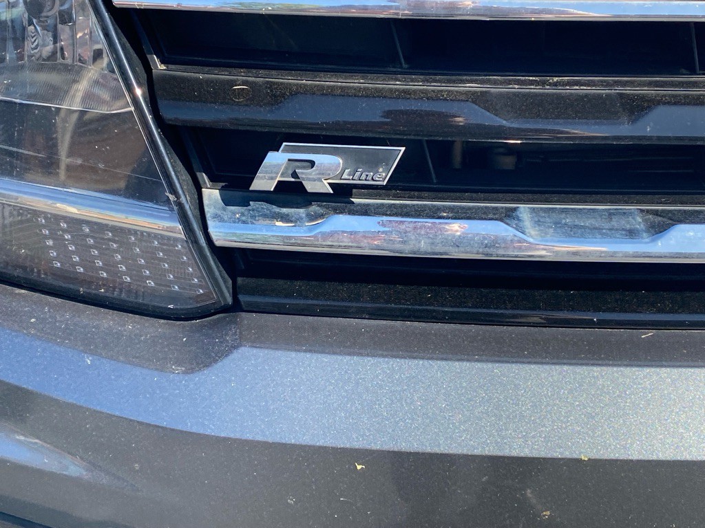 2021 Volkswagen Tiguan Image 3