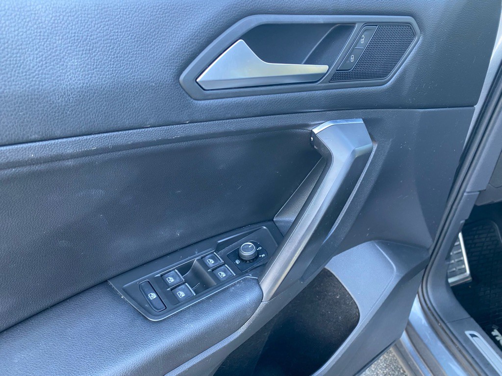 2021 Volkswagen Tiguan Image 40