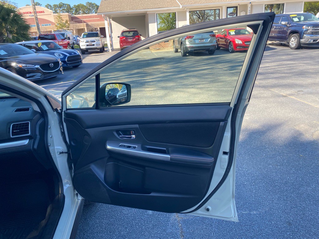 2016 Subaru Crosstrek Image 35