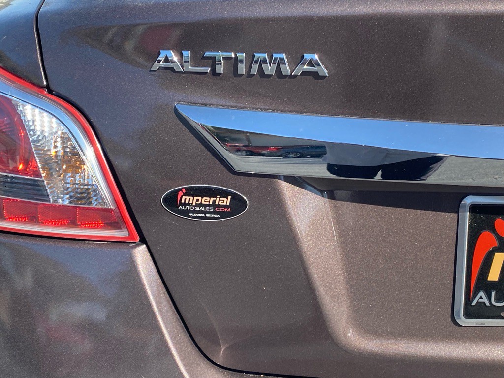 2013 Nissan Altima Image 9
