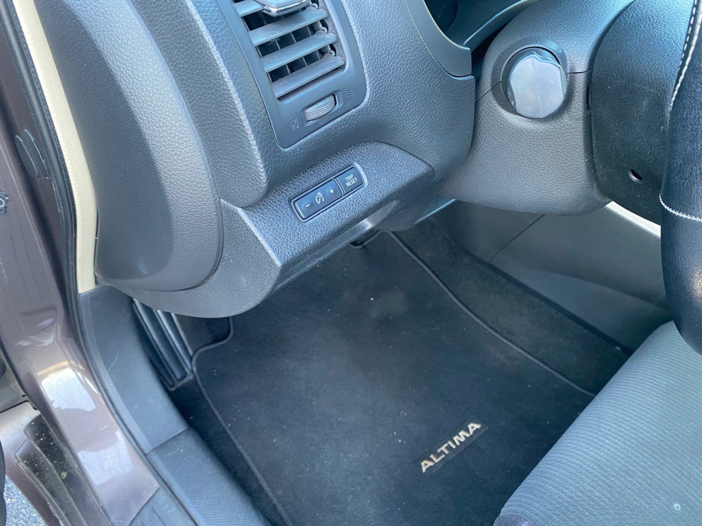 2013 Nissan Altima Image 29