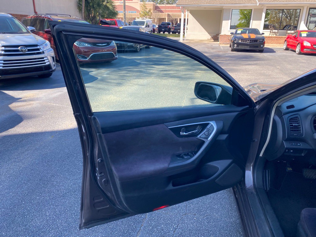 2013 Nissan Altima Image 32