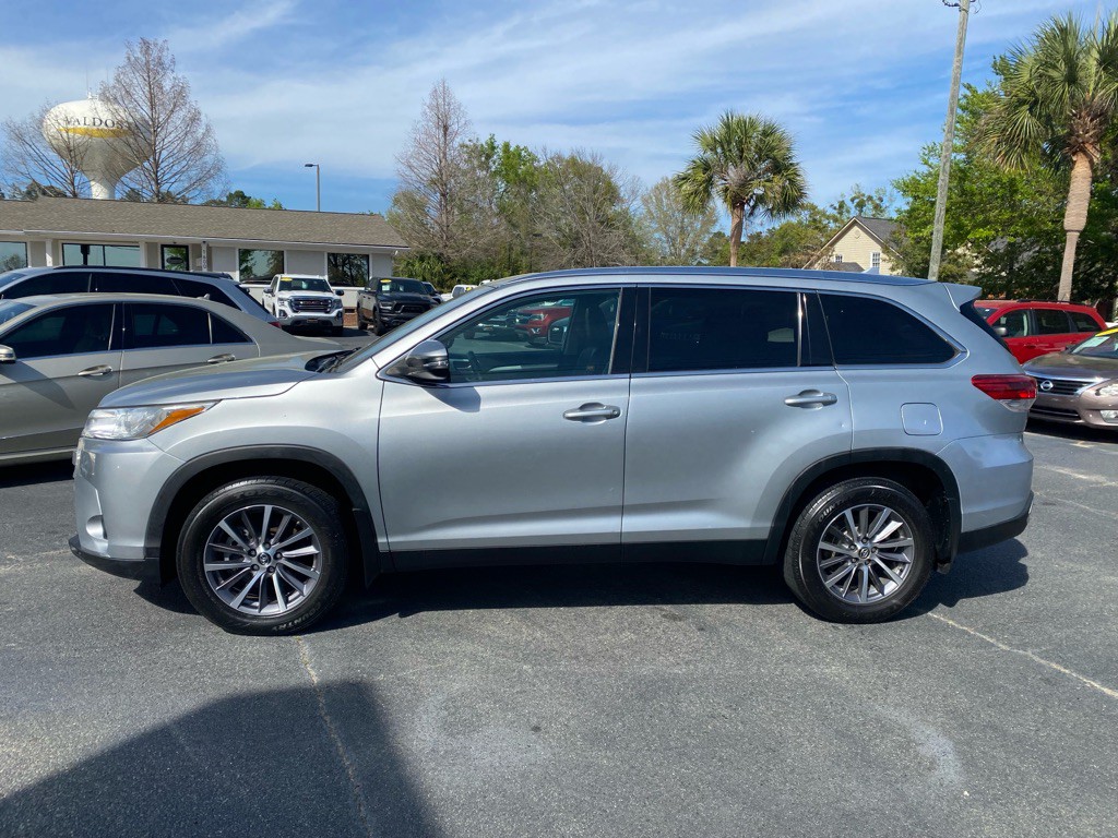 2019 Toyota Highlander Image 3