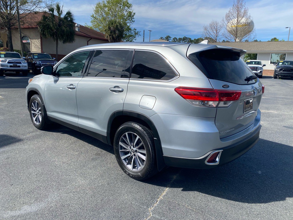 2019 Toyota Highlander Image 4
