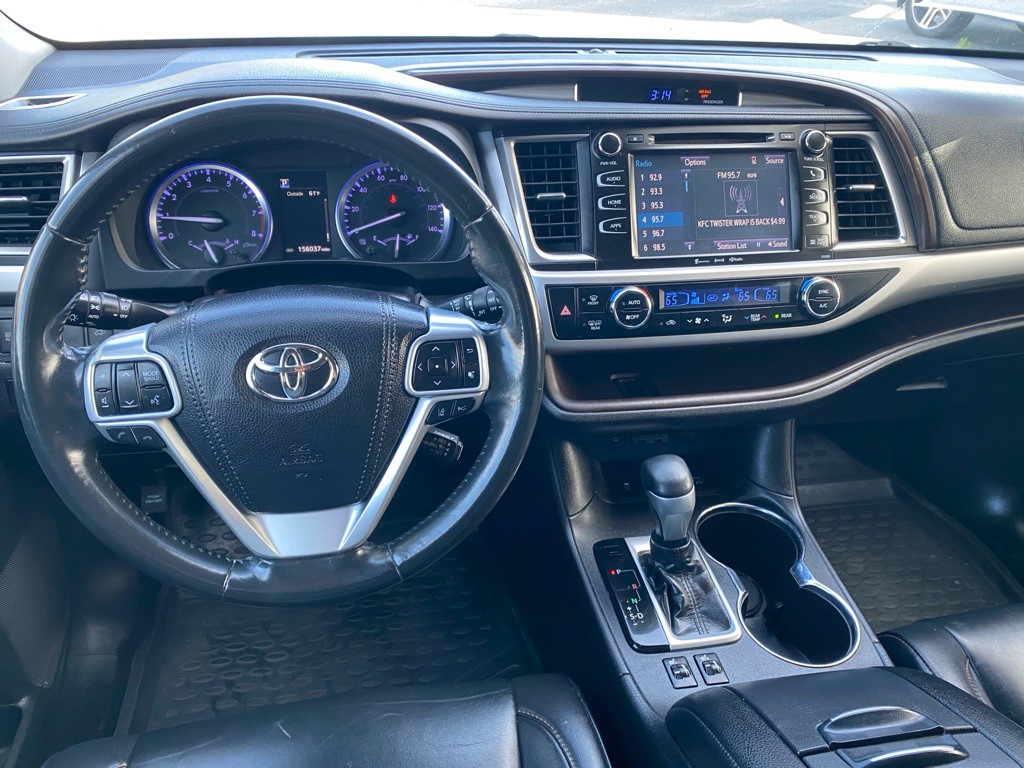 2019 Toyota Highlander Image 17
