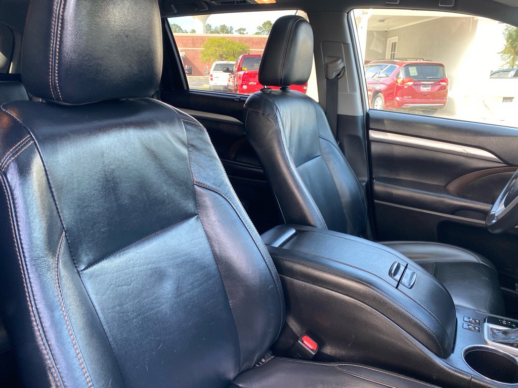 2019 Toyota Highlander Image 41