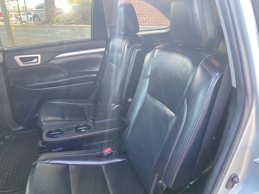 2019 Toyota Highlander Image 70