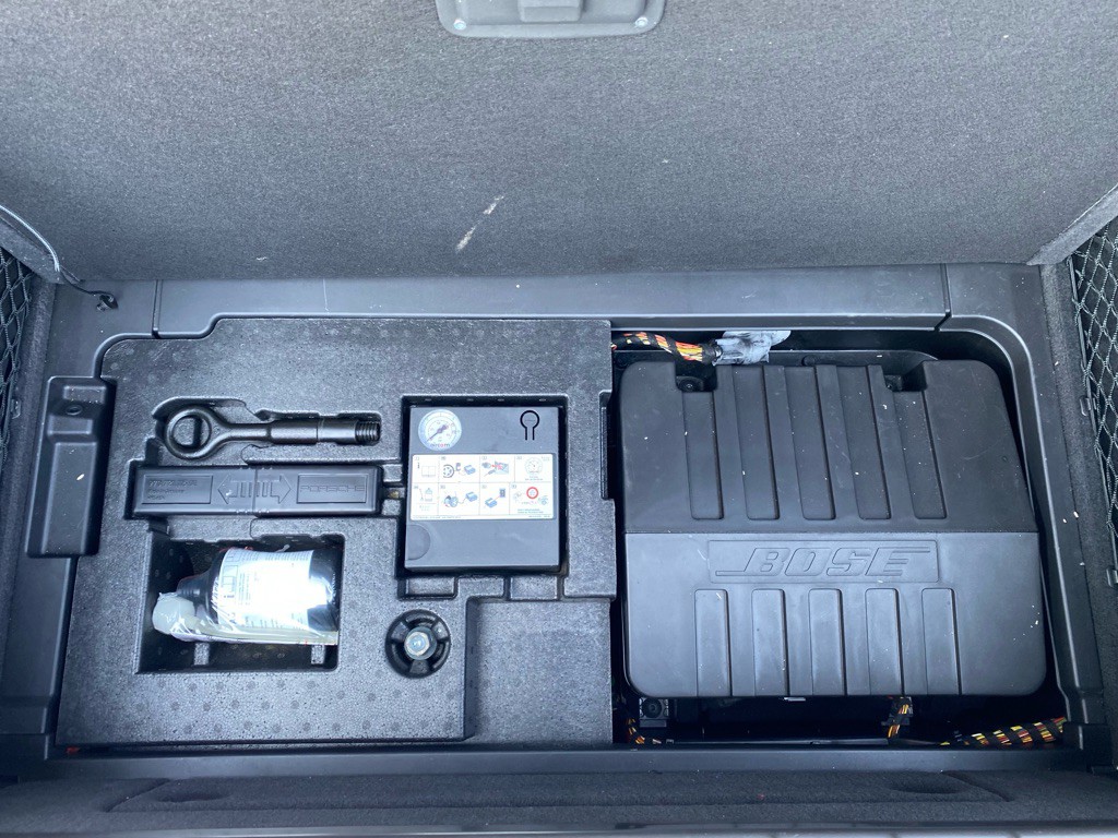 2016 Porsche Panamera Image 65