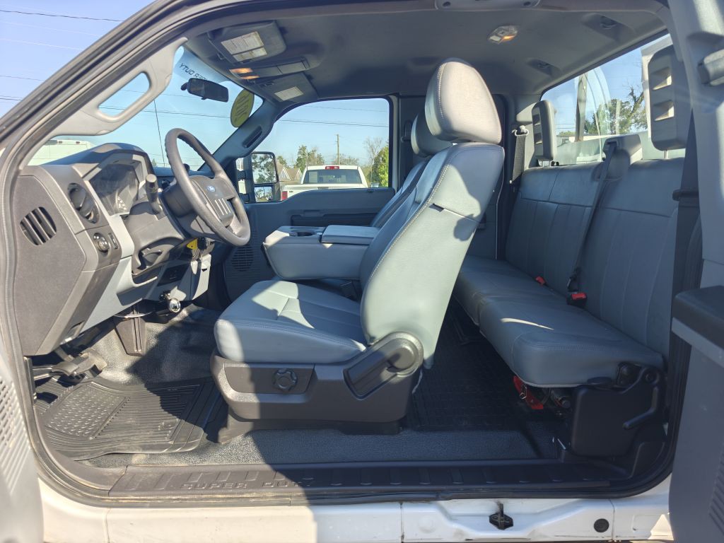 2016 Ford F-250 Image 27