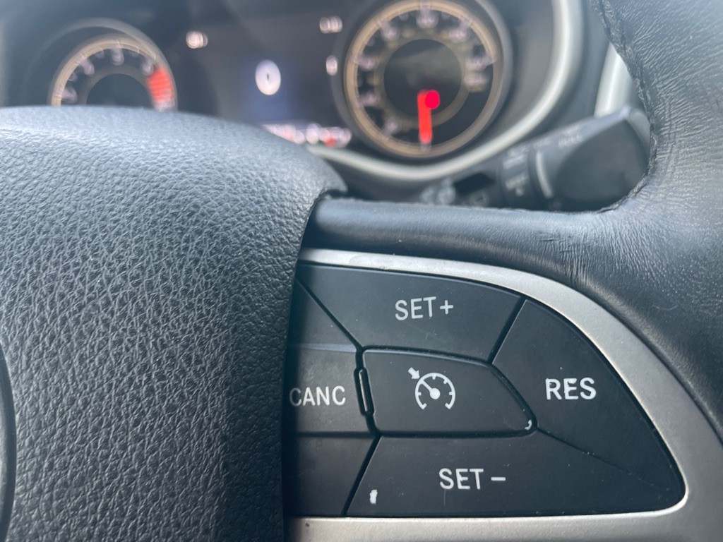 2017 Jeep Cherokee Image 23