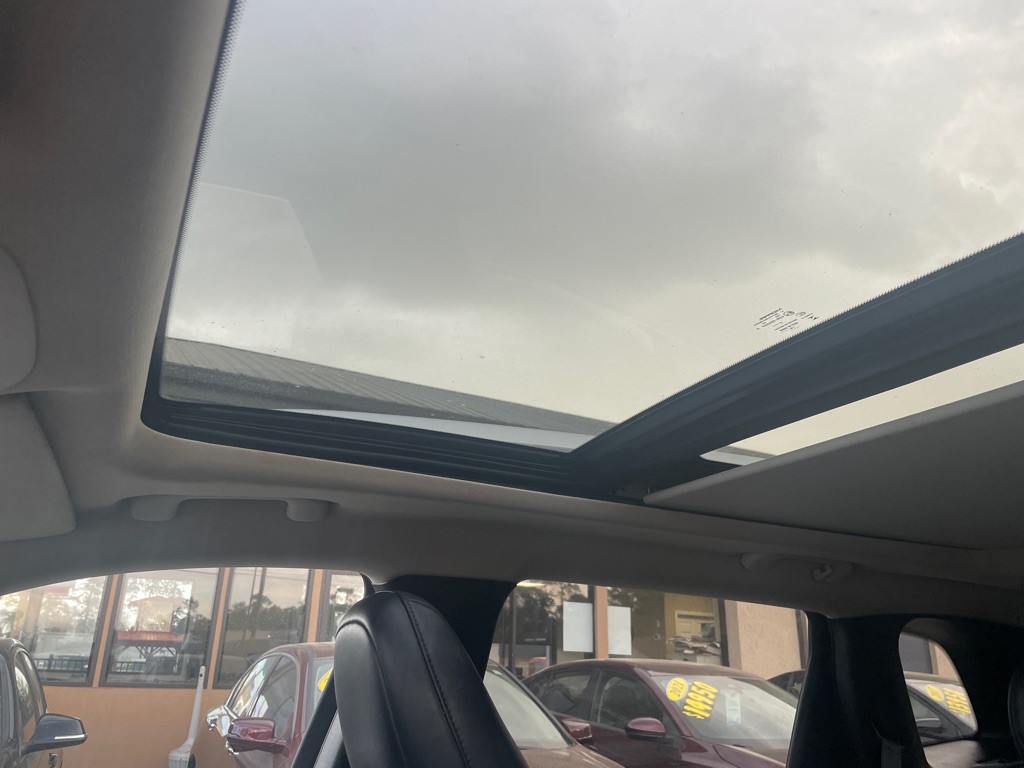 2017 Jeep Cherokee Image 28