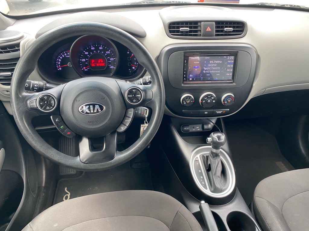 2016 Kia Soul Image 16