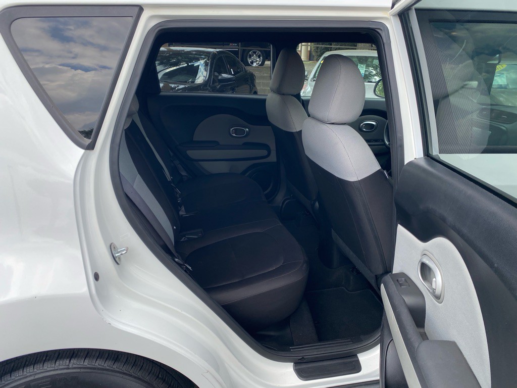 2016 Kia Soul Image 38