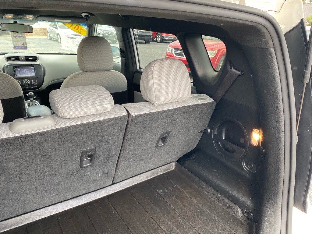 2016 Kia Soul Image 48