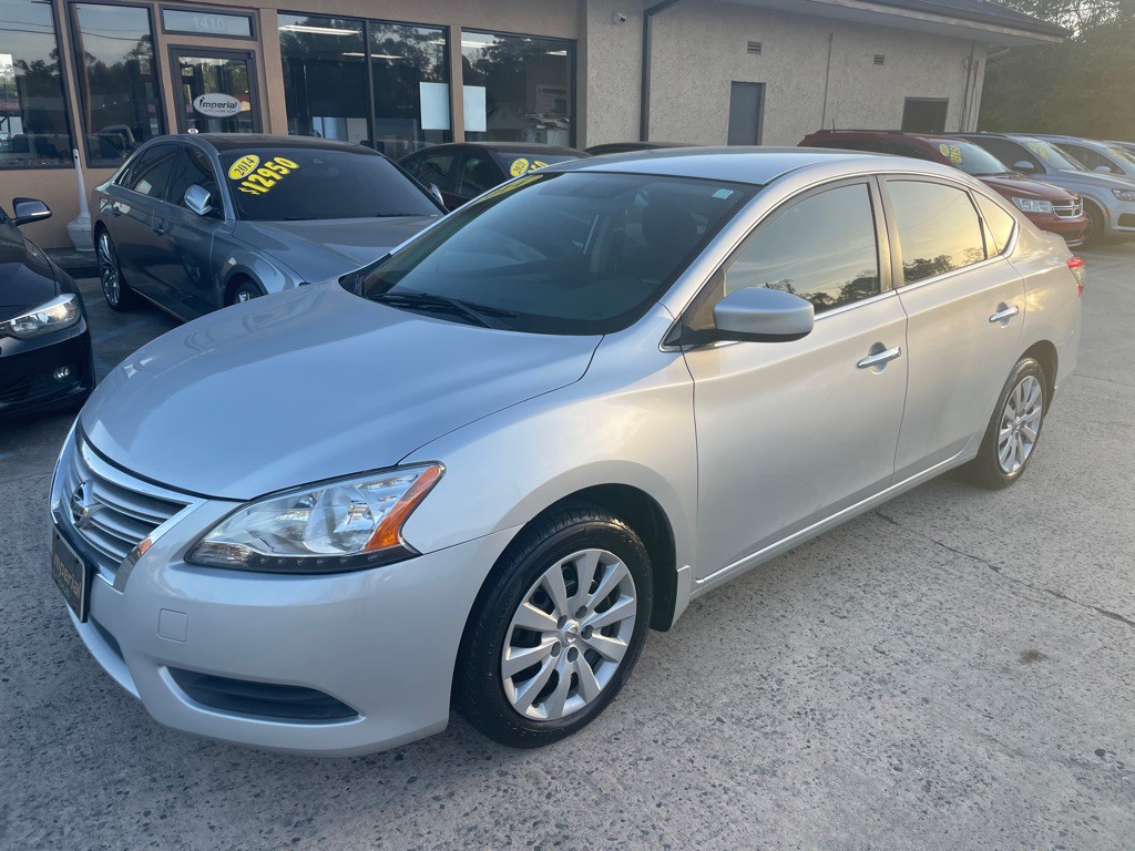 2014 Nissan Sentra Image 1