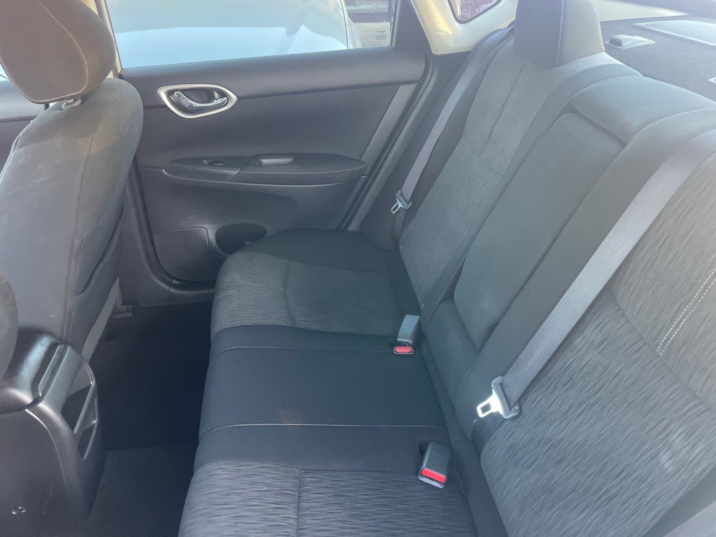 2014 Nissan Sentra Image 11