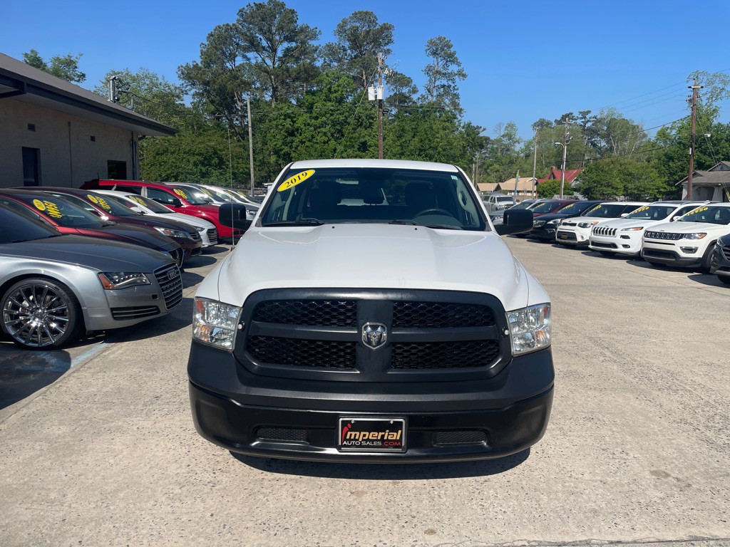 2019 RAM 1500 Image 3