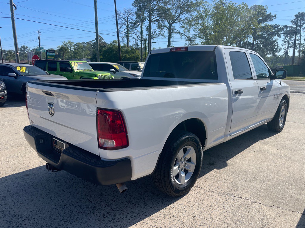 2019 RAM 1500 Image 5