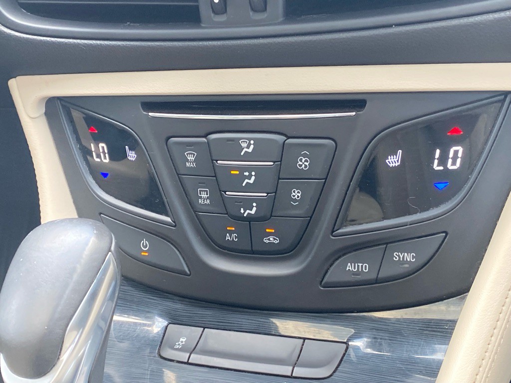 2016 Buick Envision Image 24