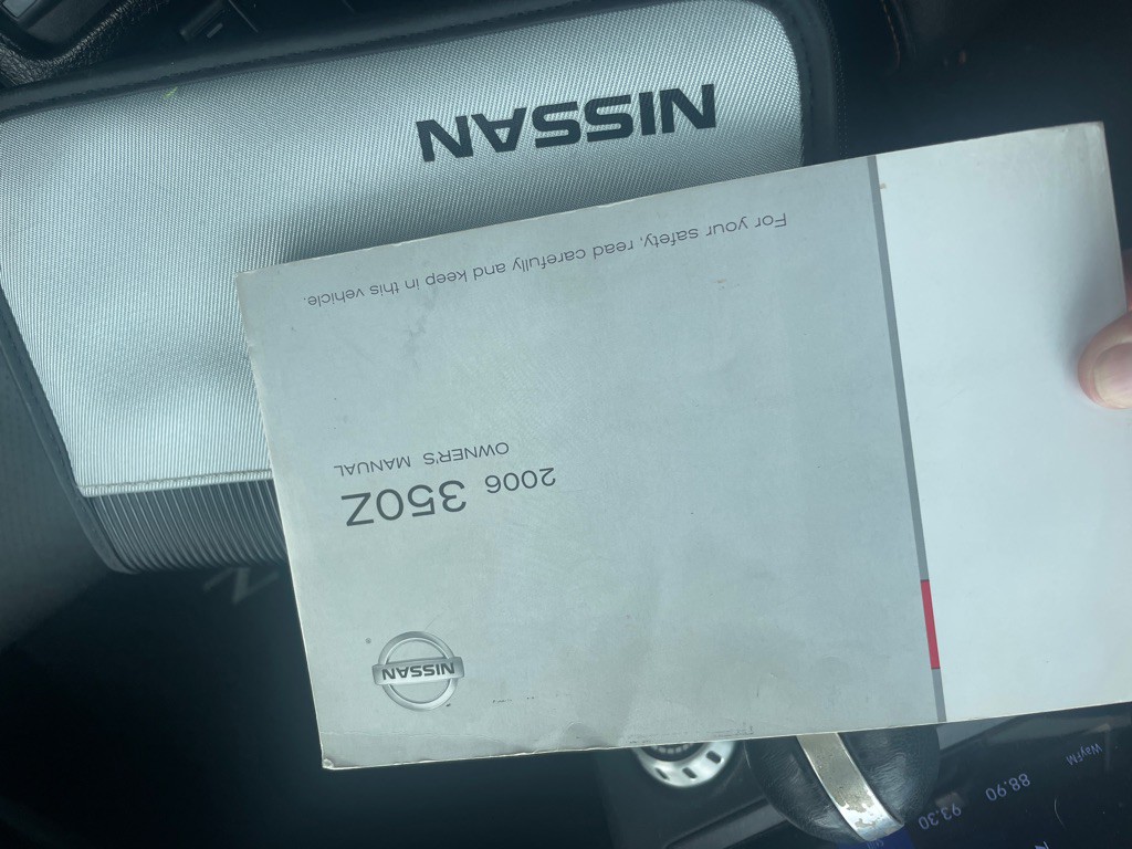 2006 Nissan 350Z Image 25