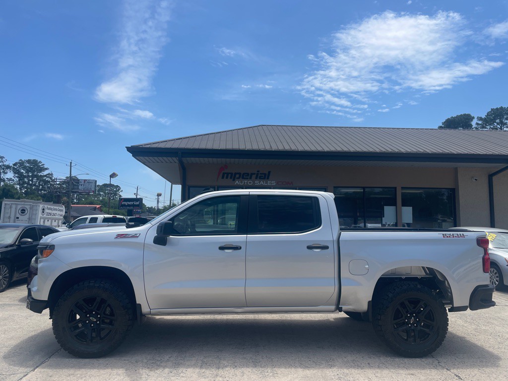 2022 Chevrolet Silverado 1500 Image 2