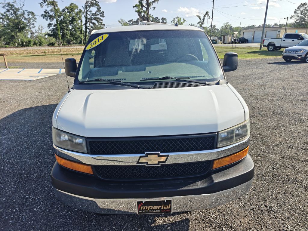 2014 Chevrolet Express Image 3