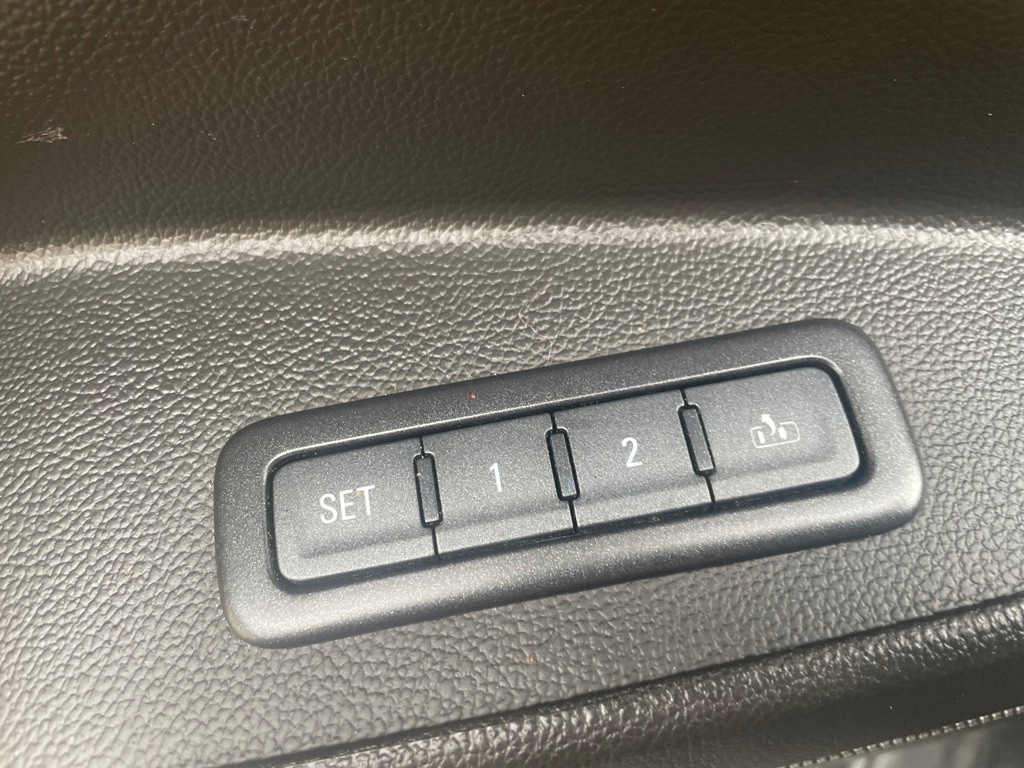 2017 Chevrolet Tahoe Image 24