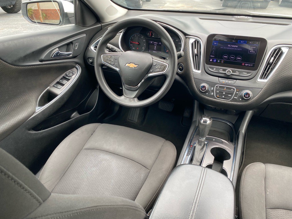 2020 Chevrolet Malibu Image 14
