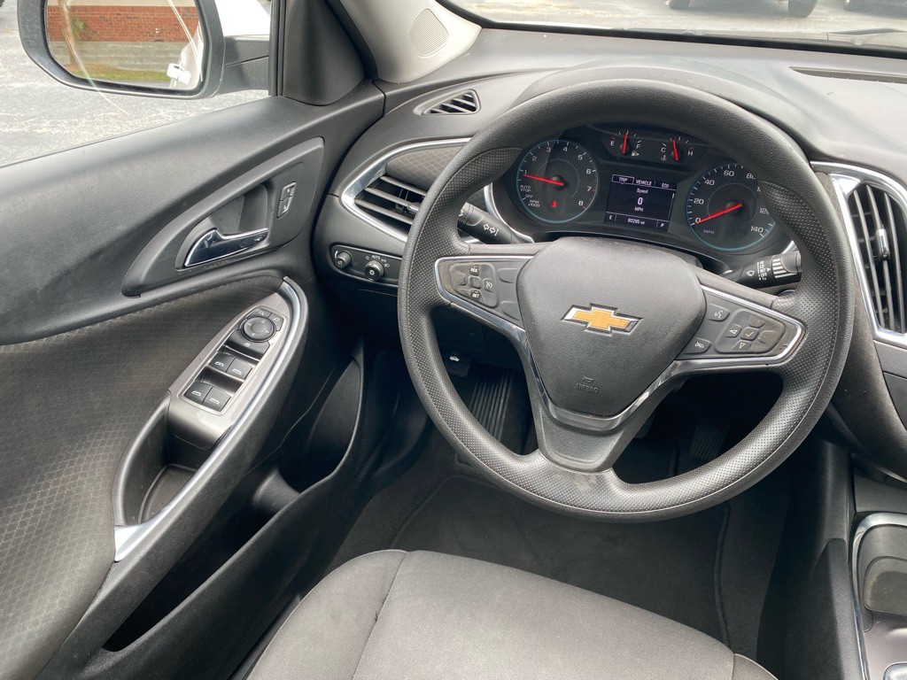 2020 Chevrolet Malibu Image 18