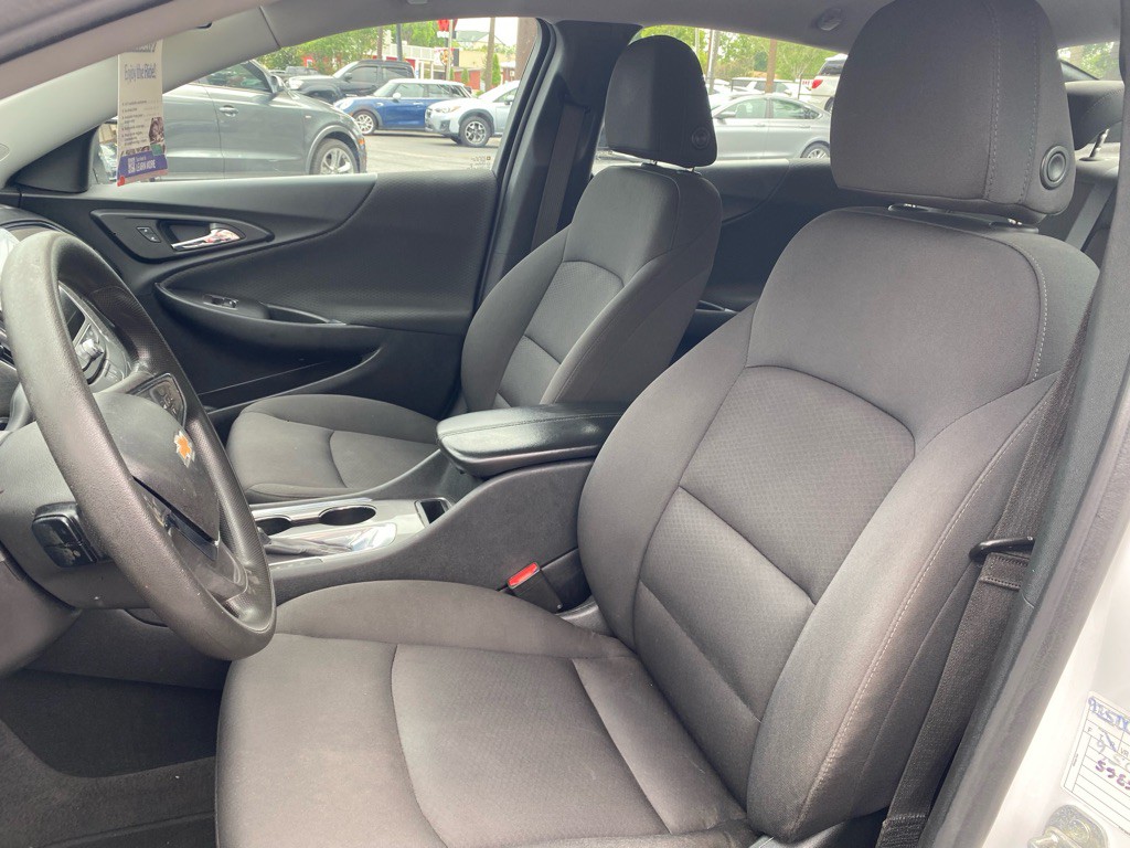 2020 Chevrolet Malibu Image 27