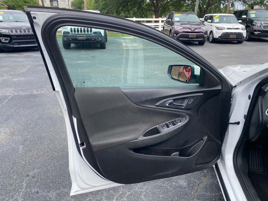 2020 Chevrolet Malibu Image 33