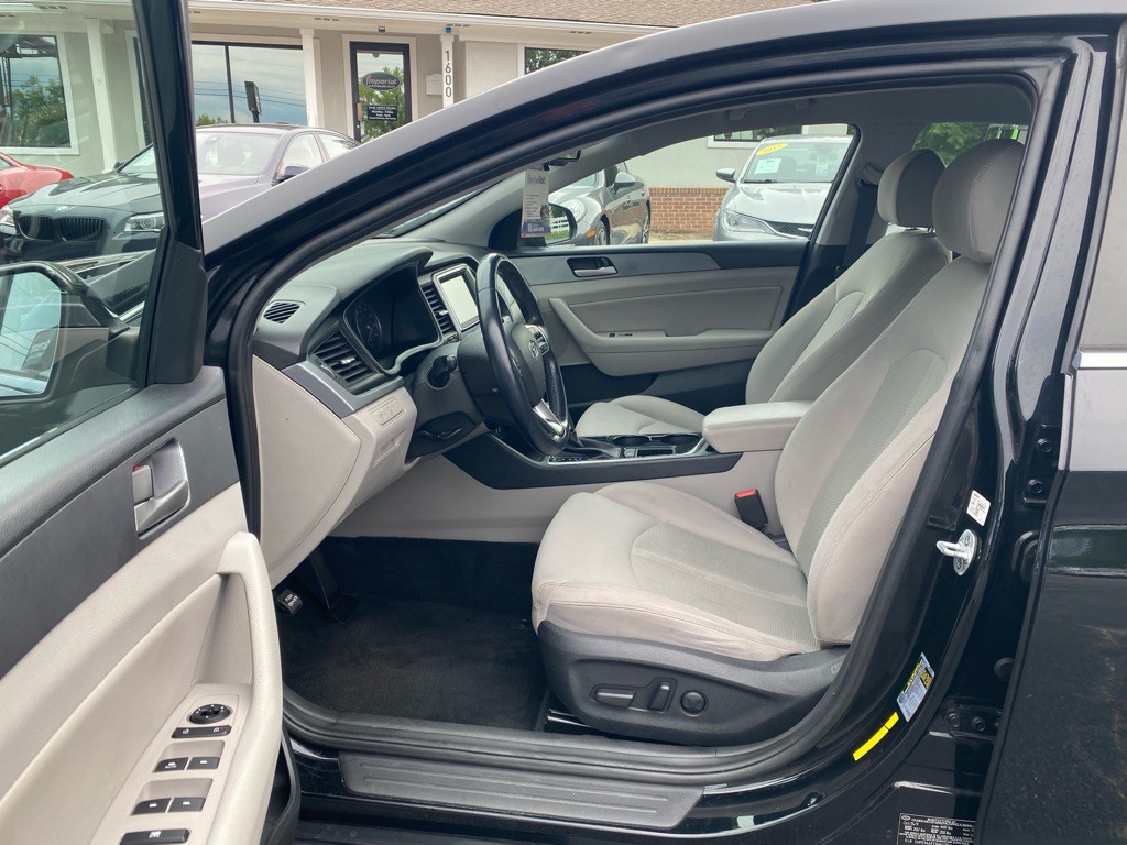 2018 Hyundai Sonata Image 23