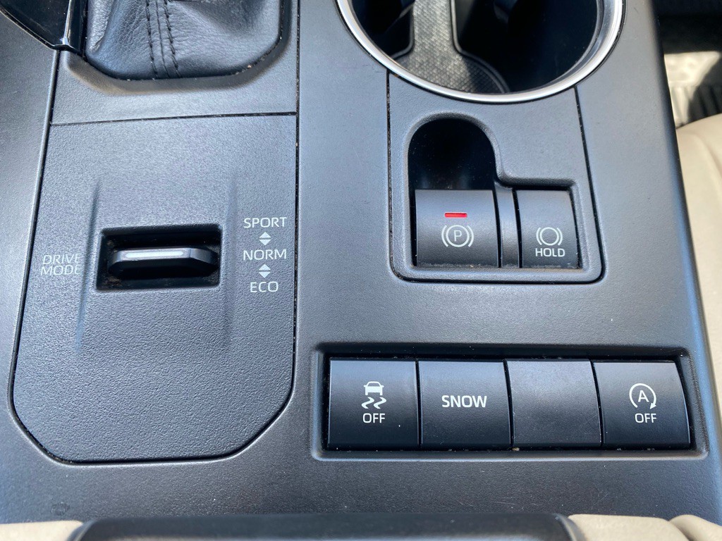 2020 Toyota Highlander Image 28