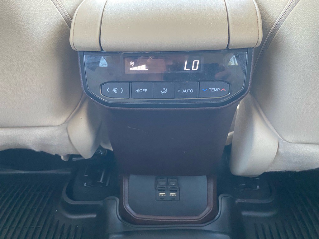 2020 Toyota Highlander Image 33