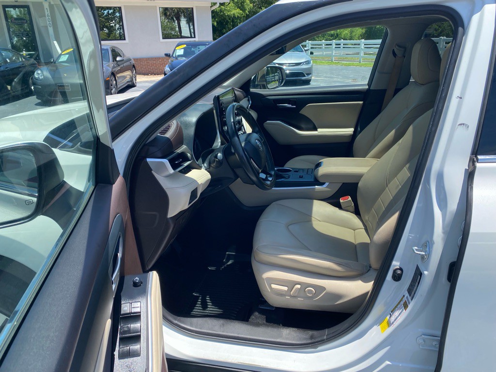 2020 Toyota Highlander Image 34