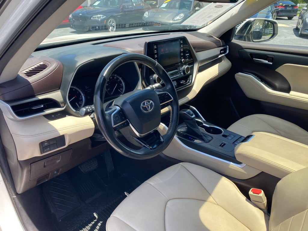 2020 Toyota Highlander Image 38