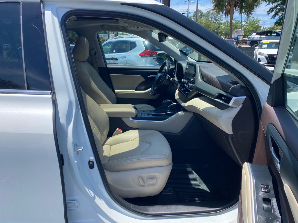 2020 Toyota Highlander Image 43