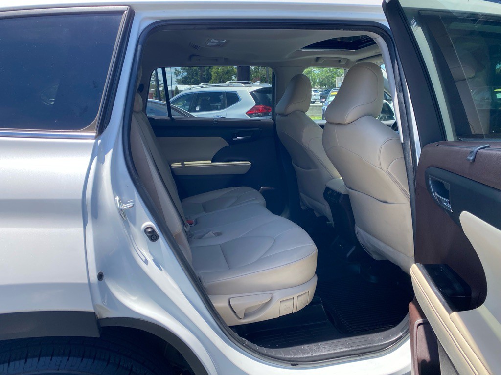 2020 Toyota Highlander Image 50