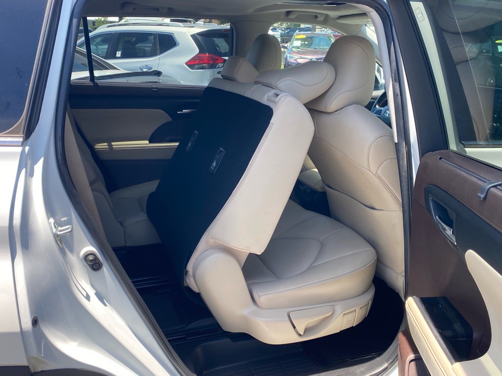 2020 Toyota Highlander Image 57