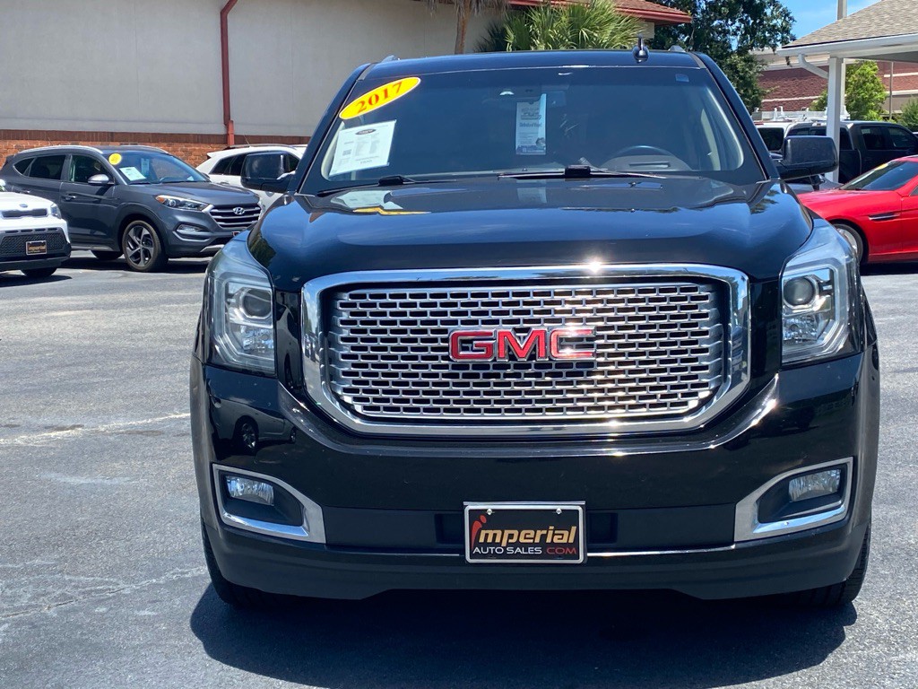 2017 GMC Yukon Image 2