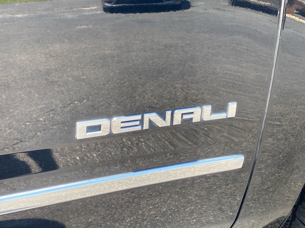 2017 GMC Yukon Image 10