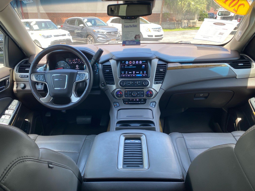 2017 GMC Yukon Image 14