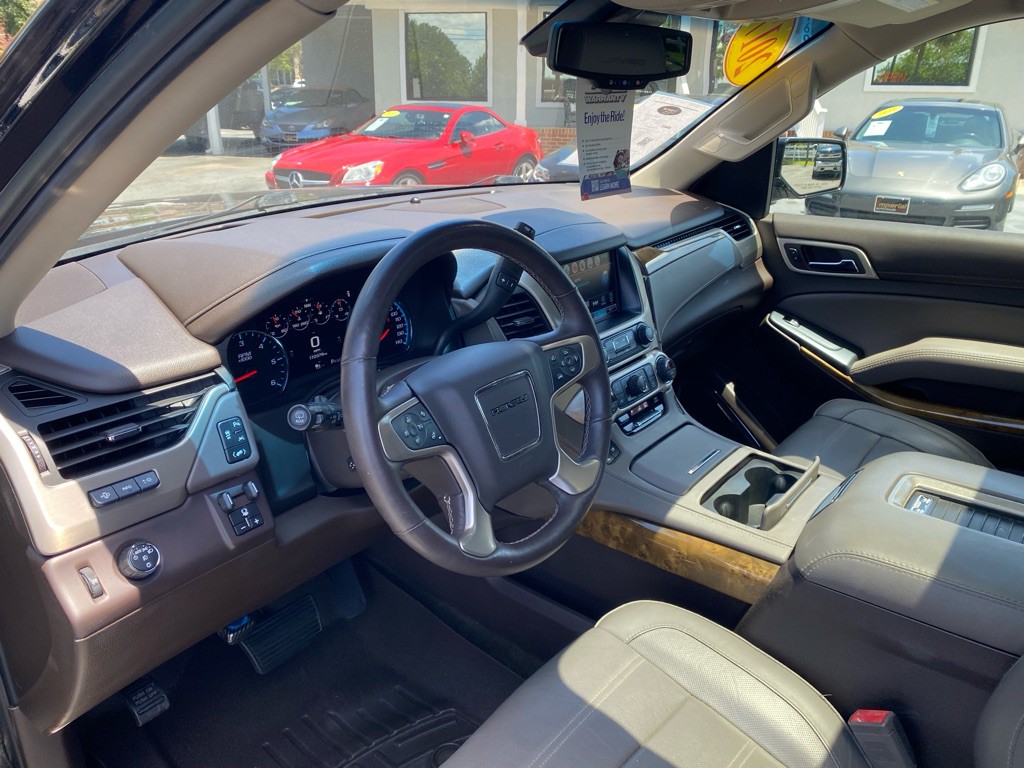 2017 GMC Yukon Image 38