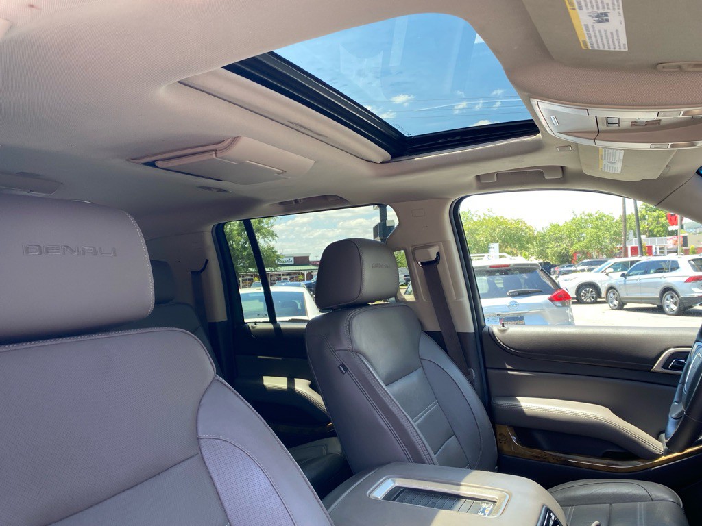 2017 GMC Yukon Image 45