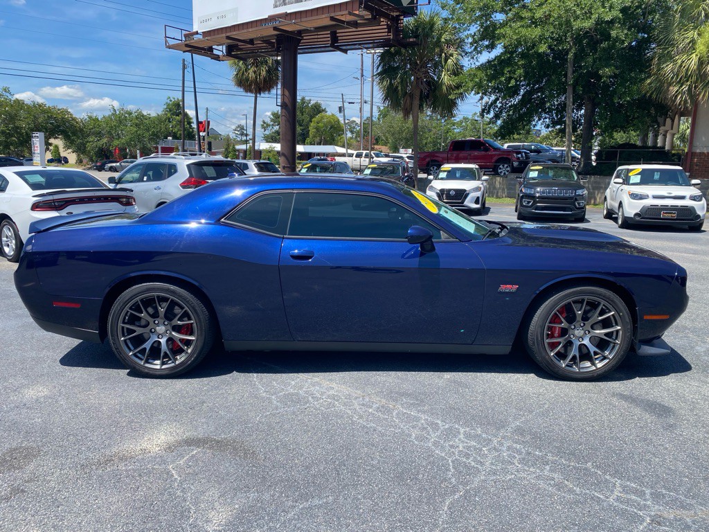 2015 Dodge Challenger Image 8